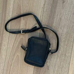 Vintage Coach crossbody camera bag